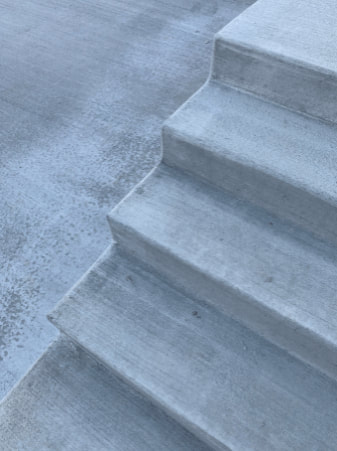 Precast concrete stairs installation